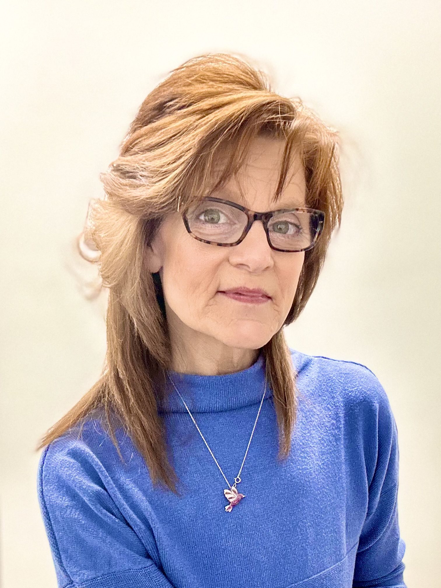 Dr,Linda